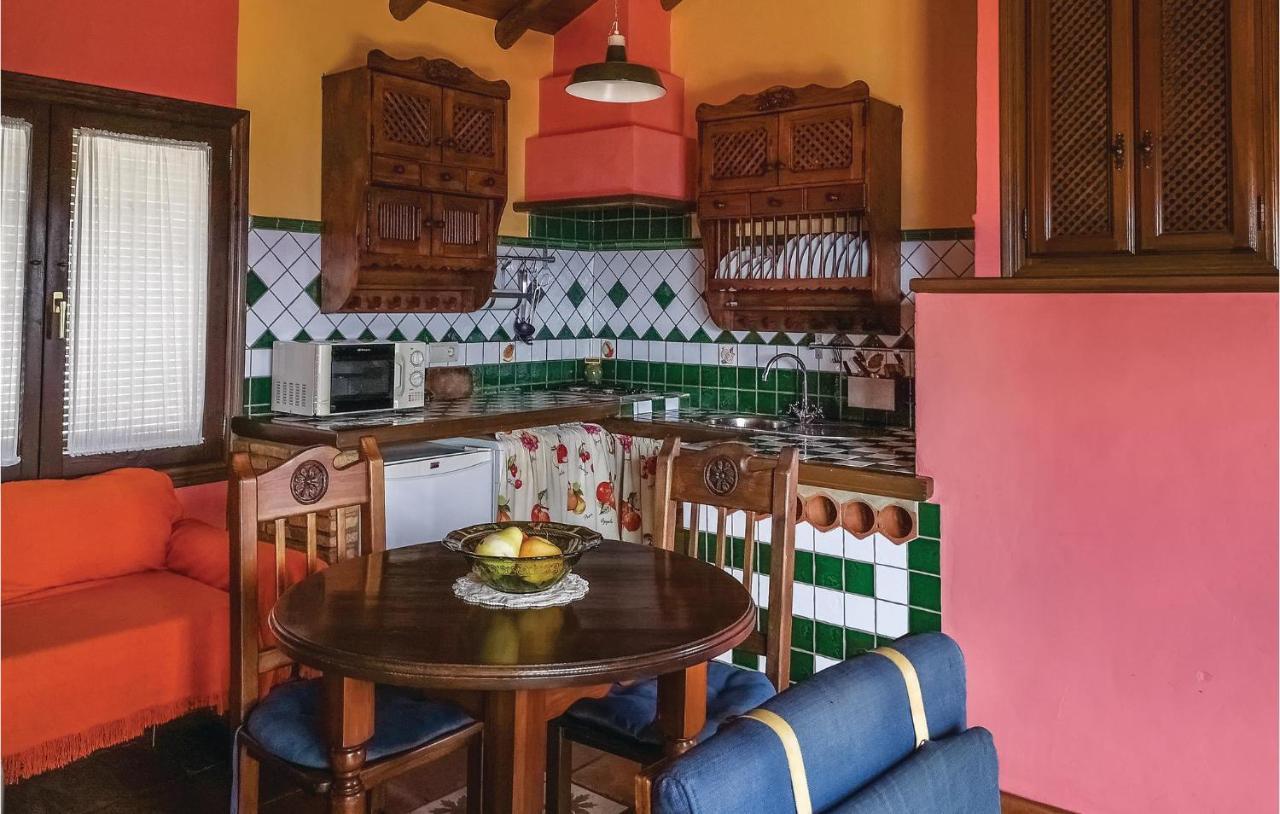 Nice Home In Benalauria With Kitchenette 外观 照片